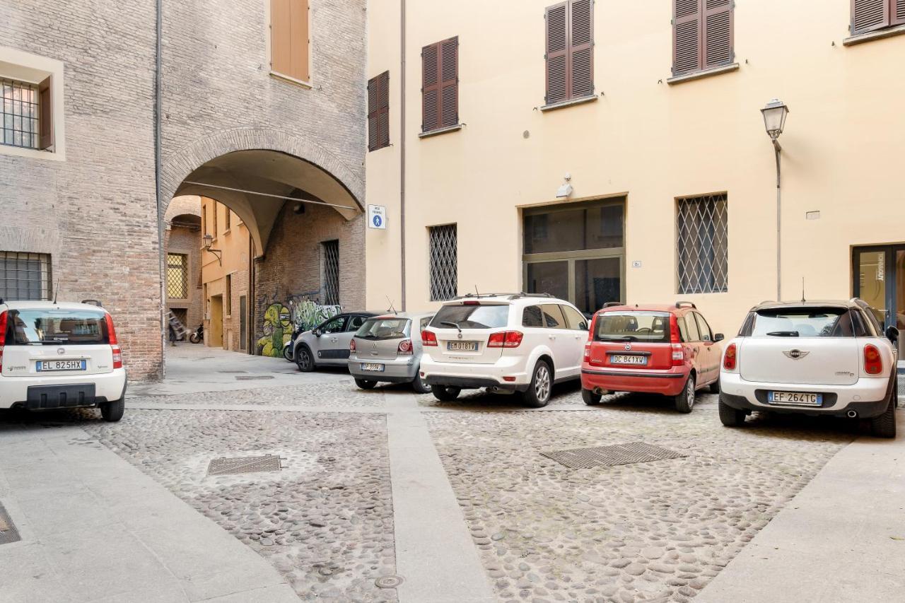 Lo Scrigno Delle 2 Torri! Nel Cuore Del Centro, Vicino A Via Rizzoli Bologna Exterior foto